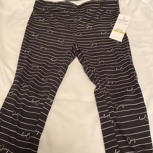 NWT Juicy couture girls 2piece set.Size 4t. Fleece hoody with branded leggings. - Picture 10 of 15